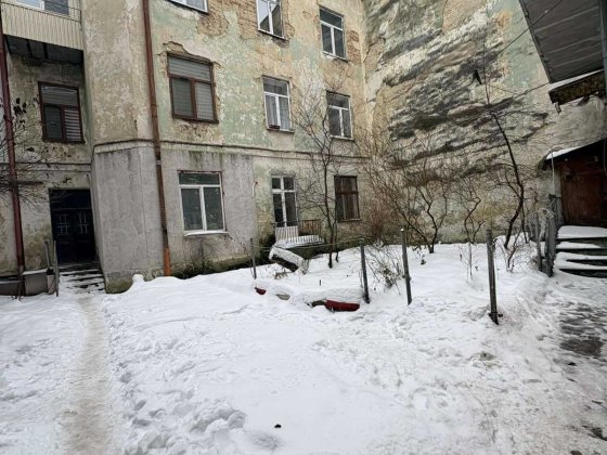 Продаж комірки по вул. Ярослава Мудрого Львов