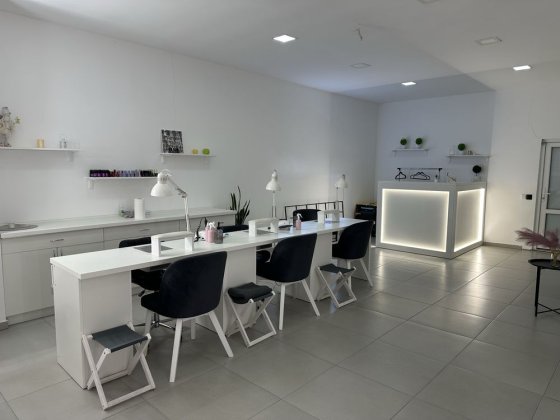 Продаж салону краси в центрі міста Львів