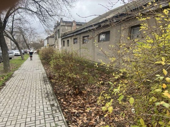 Продажа комерційного приміщення в центрі міста 1300 м2