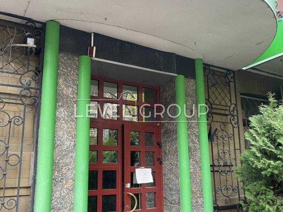 Фасадне приміщення 220 м² у центрі Києва |вул. Богдана Хмельницького84 Київ