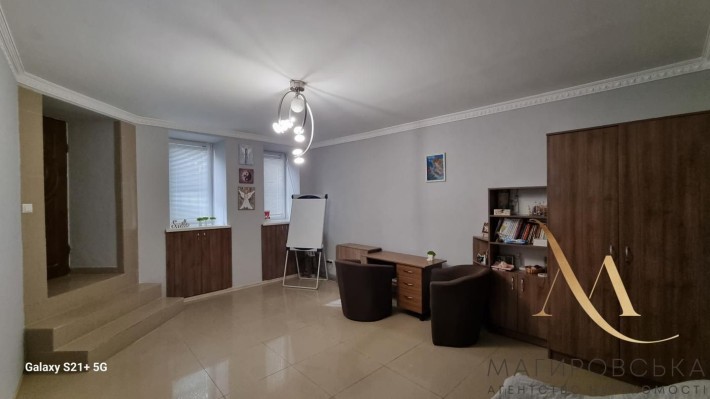 Продаж приміщення під бізнес по вул.Єфремова - фото 1