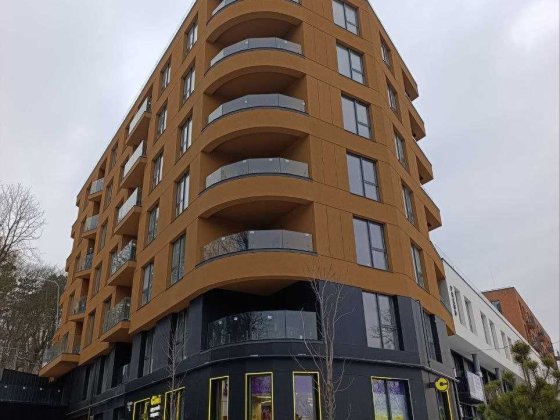 Продається фасадне комерційне приміщення ЖК "PRAUD select. Львов