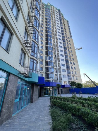 Продам комерційне приміщення на 16 ст В.Фонтану. ЖК Аквамарин - фото 1