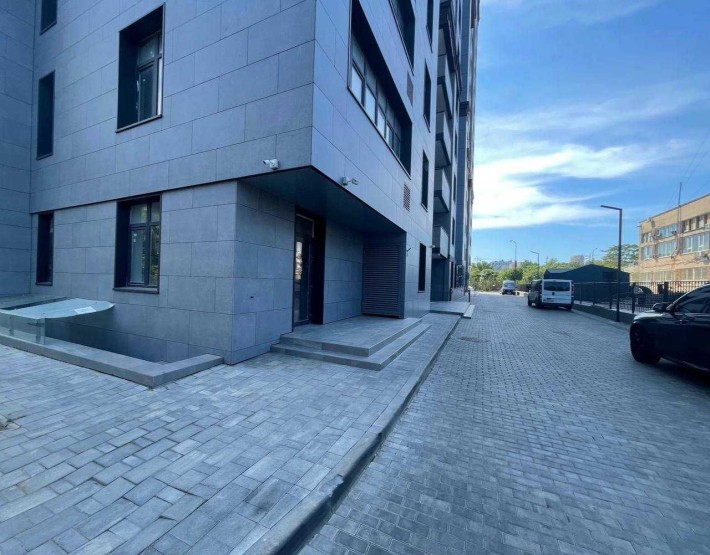 Стоматологія. Нотаріус. Салон краси. Проспект Шевченко. - фото 1