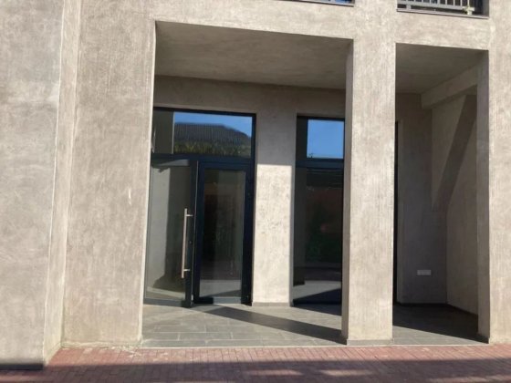 Коммерция Пространство на Дачной Одеса