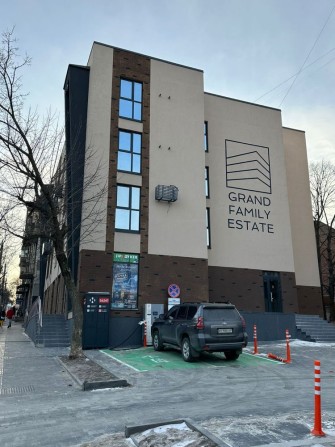 Приміщення в центрі міста. Площа — 28 м² - фото 1