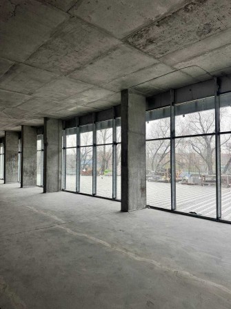 Продаж фасадного приміщення 250м2 Славутич Осокорки - фото 1