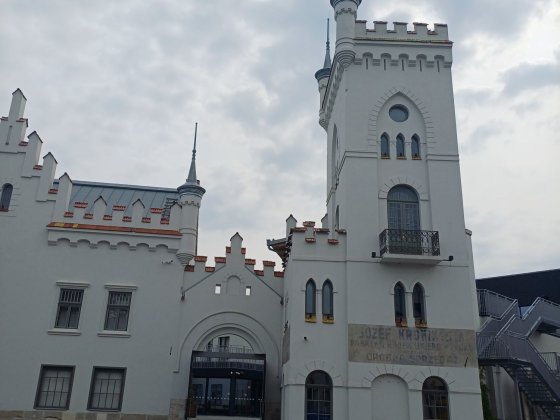 Продаж приміщення 164 м кв вул Б.Хмельницького 179 Львів