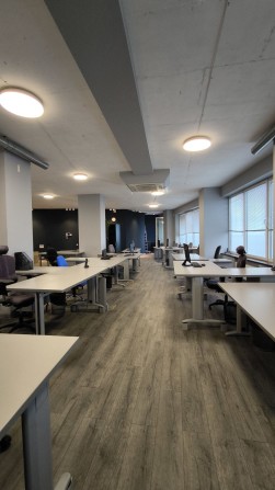 Современный офис с полной панорамой моря и террасой в Белом Парусе - фото 1