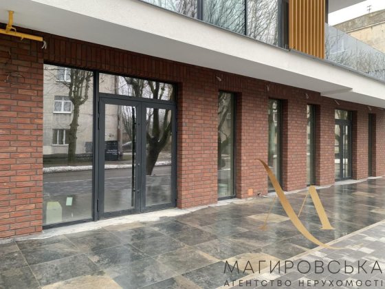 Продаж фасадного комерційного приміщення  по вул.Окружна Львів