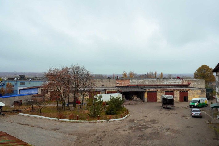 Продам производственные склады с холодильниками! Автопарковая - фото 1