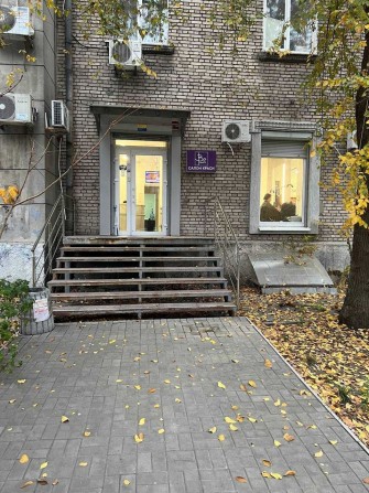 Продаж торгового приміщення 103, 8 м² у центрі м. Дніпро. - фото 1