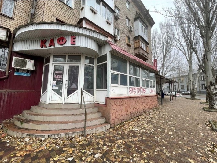 Продажа фасадного помещения по Декабристов р-н Старого ЖД 260м 72000$ - фото 1