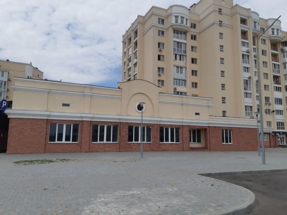 Продаю окремо розташоване приміщення на 5 квартир  в ЖК Рів"єра Микола