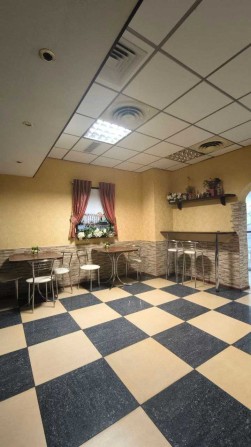 ПРОДАЖ КАФЕ-ПЕКАРНІ 92 м² у ТЦ Мега-Сіті Харьківське шоссе 19 - фото 1