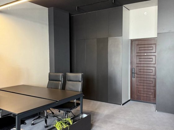 Продаж офісного приміщення в БЦ "Кадор" Киев