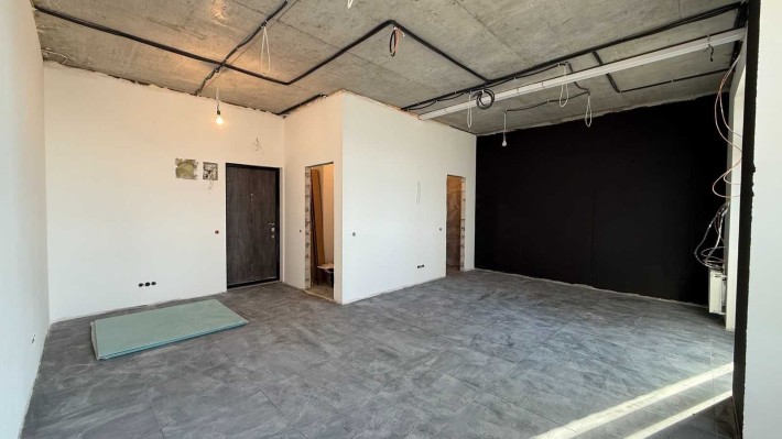 Продам Комерційне Приміщення у Сучасному ЖК - фото 1