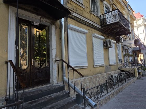ЦЕНТР/ Толстого/ ФАСАД/ 82м² под коммерцию Одеса