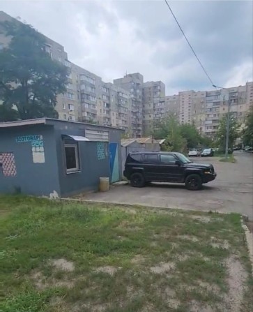 Продам торговые площади 400кв.м.  Без комиссии! - фото 1