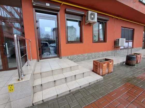 Магазин офіс нотаріус салон студія Єфремова, 8а не фасад 100м метро Київ