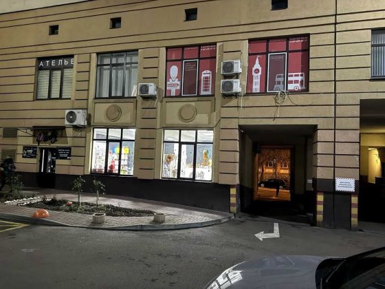 фасадне приміщення з орендарем, 80кв.м Киев