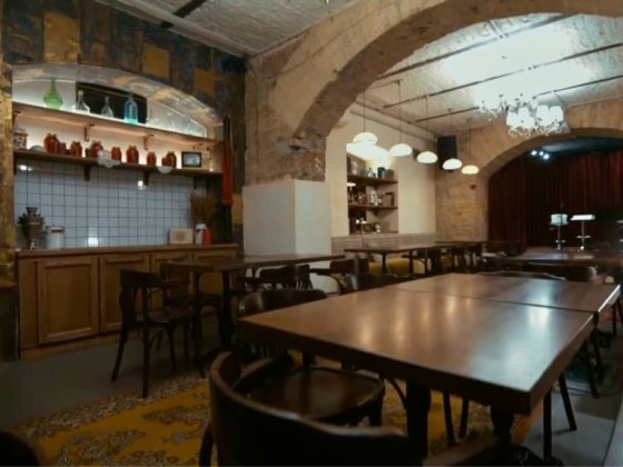 Фасадне приміщення в центрі біля Міського саду. Одеса