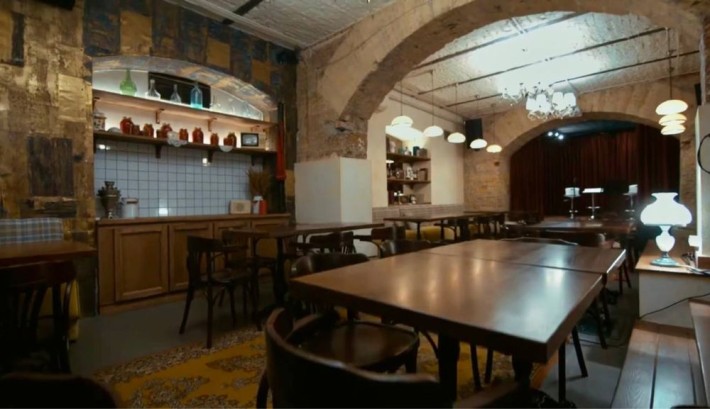 Фасадне приміщення в центрі біля Міського саду. - фото 1