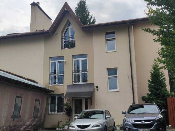 Продаж 3-и поверхової комерційної будівлі в Личаківському районі Львов