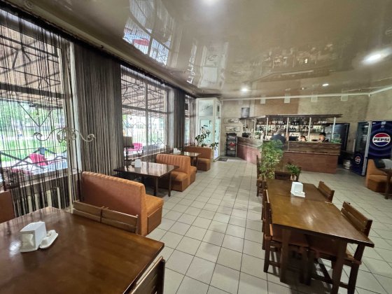 Пр.Миру торгове приміщення 126 кв.м. фасад ремонт  ціна 110 тис. у.о.