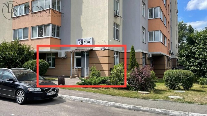 Продаж, Фасадне, Торгове, пр.Любомира Гузара, 49,2м2 - фото 1