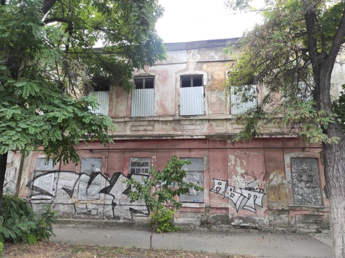 Продам фасадное здание, 620 м2, на Прохоровской. Под реконструкцию. - фото 1