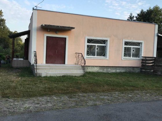 Продається нежитлова будівля Львов