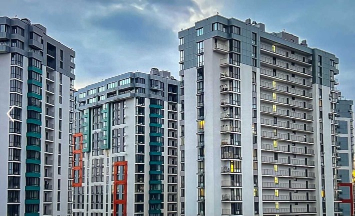 ЖК Крістал Авеню. Фасадні комерційні пріміщення. 149 м.Краща ціна! - фото 1