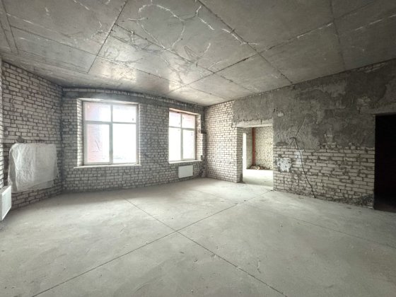 Продаж комерційного приміщення в новому будинку