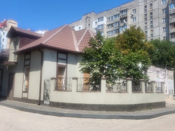 Продаю офісне приміщення на проспекті Миру