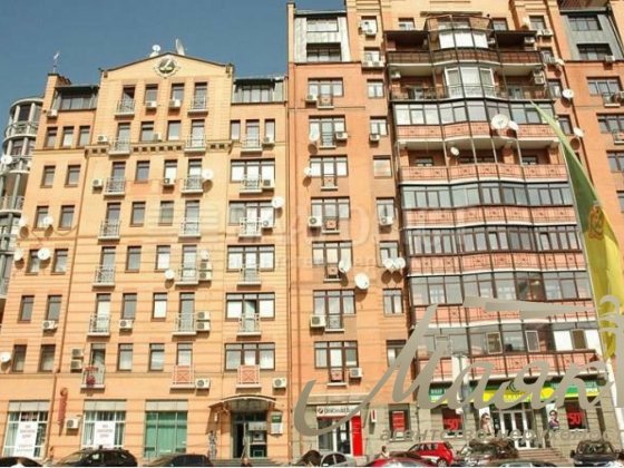 Продаж фасадного приміщення 400м2 вул. Панама Мирного, Печерськ | USDT Київ