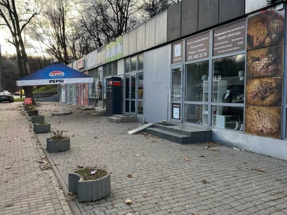 Продам фасад комрц.примщня 60 м2+своя земля кут Теліги 7/1 Копилівська Київ