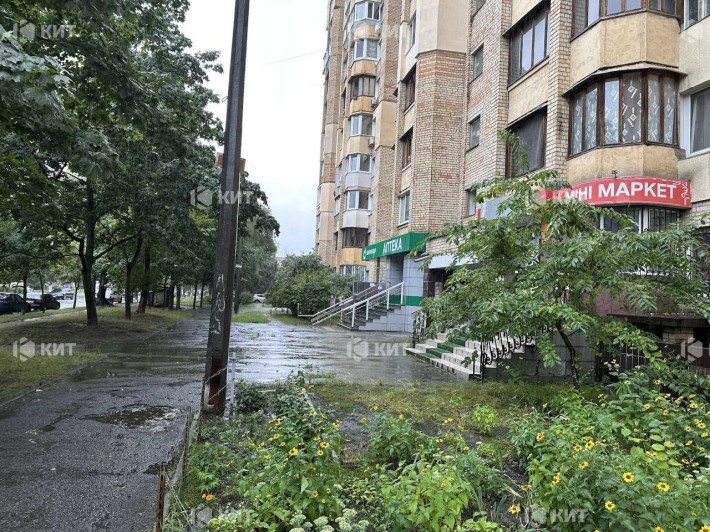 Продаж!  Фасад,68 м2 вул. Новодарницька - фото 1