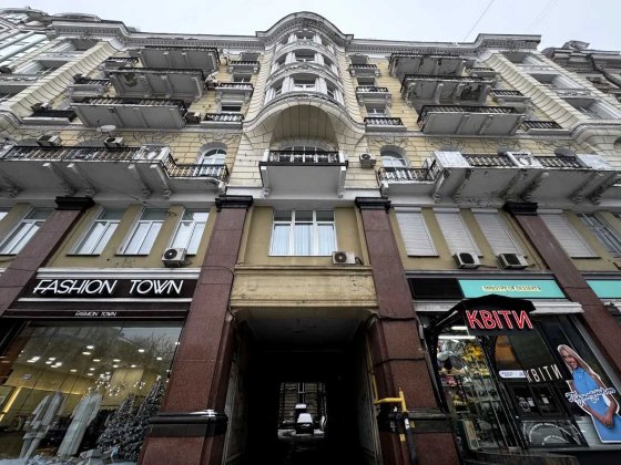 Приміщення в самому центрі Києва, Богдана Хмельницького 32 Киев