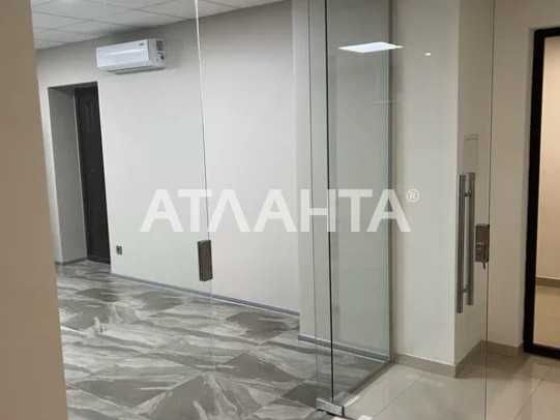 - Коммерческое помещение в 44 Жемчужине на Каманина. Аркадия Одеса