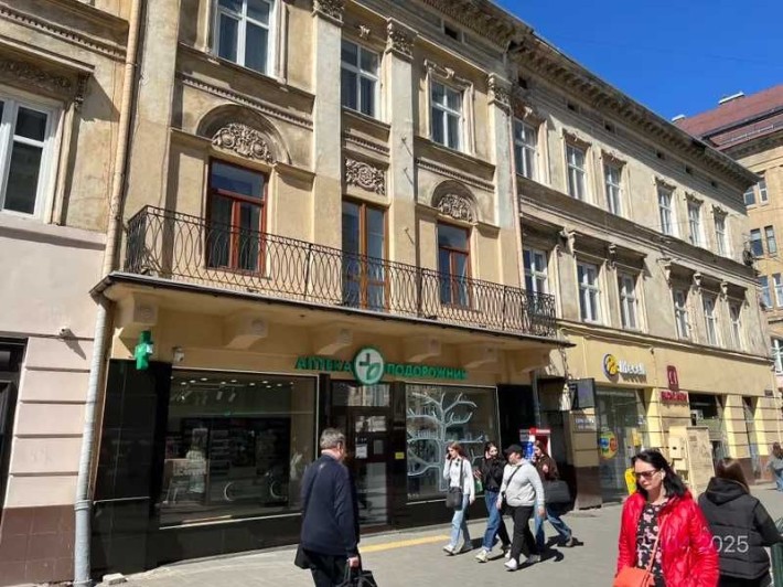ПРОДАЖ - Нежитлові приміщення 1 та 2 поверхів, 33,7 кв.м. м. Львів - фото 1