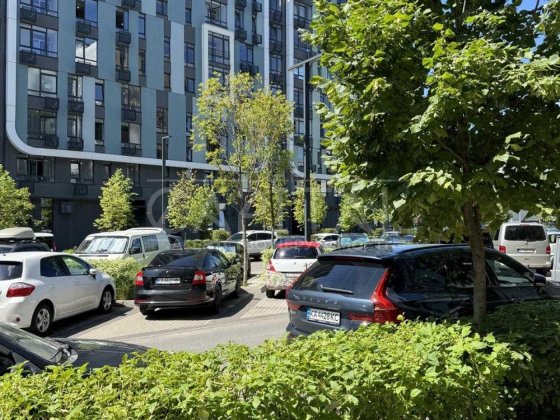 Продаж комерційного приміщення в ЖК Respublika Киев