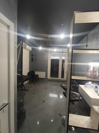 Готовый бизнес. Салон красоты в ЖК Голден Сити. Супер цена - фото 1