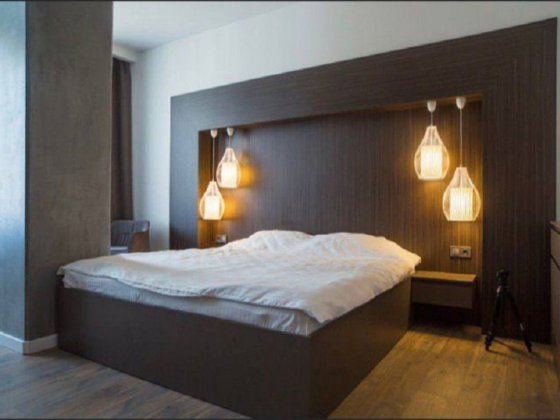 Действующий отель в Аркадии, Генуэзская