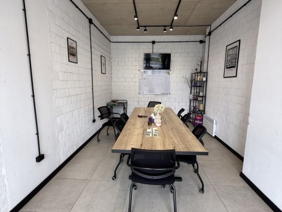 Готовий бізнес . Продаж приміщення Буйка  ( юхновського)з орендарями . Львов