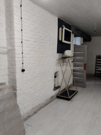 Продам помещение 97 м.кв. Куликовский спуск 7 - фото 1