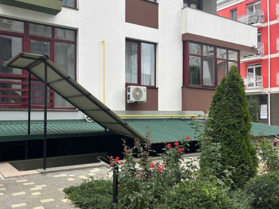 Продам коммерческое помещение 50кв на Бочарова X