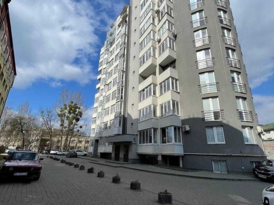 Продаж приміщення з ремонтом 226 м² в Новобудові по вул. Зеленій Львов