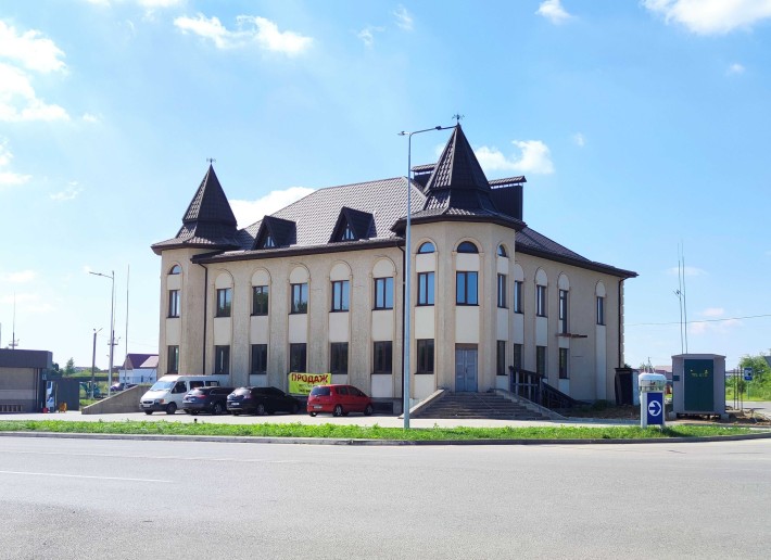 Продаж фасадної будівлі 1200 м² на міжнародній трасі, Вінницька обл. - фото 1