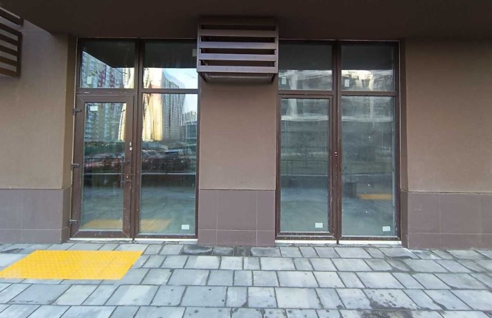 ЖК Варшавский 2. Фасадное помещение "Open Space" 37 м2 - фото 1